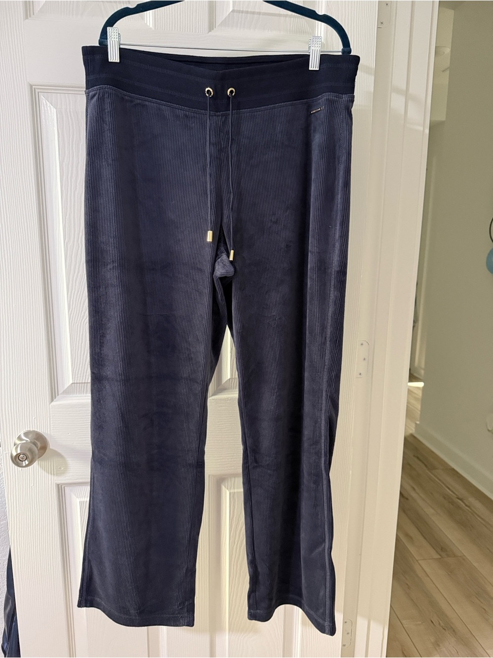 Halston Set Navy Velour Drawstring Pants and Quarter Zip Top